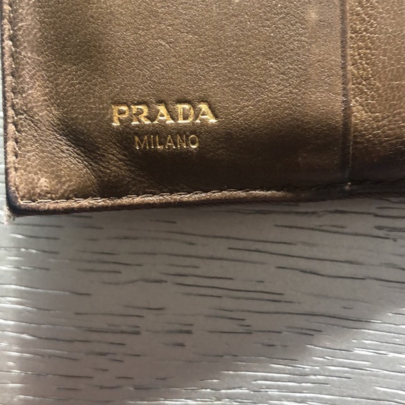 PRADA Wallet 4”1/2 x 3”1/2 - Picture 4 of 10